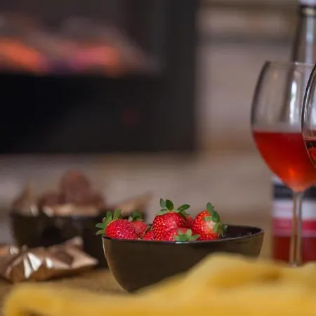 Luxury Delmare Pool Family Only Μαρμπέλλα